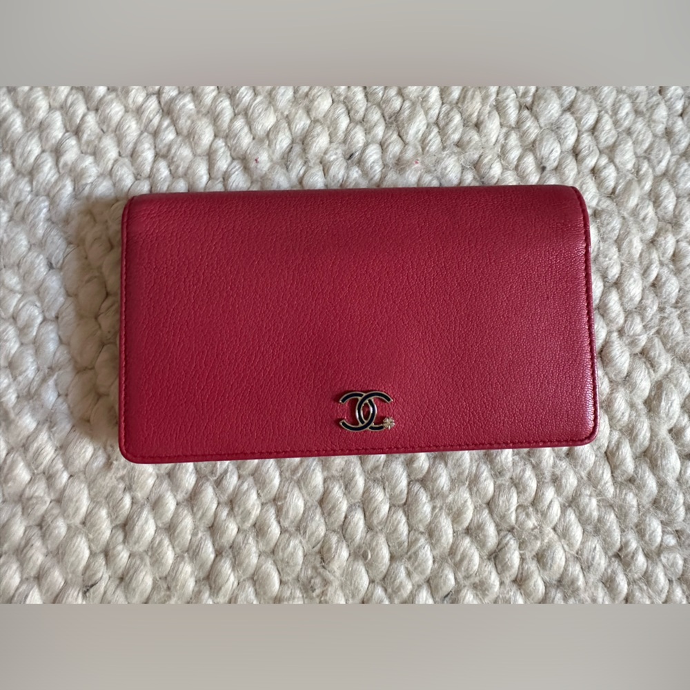 Authentic Chanel Wallet Clutch Beautiful Pink Smooth Leather with Identification